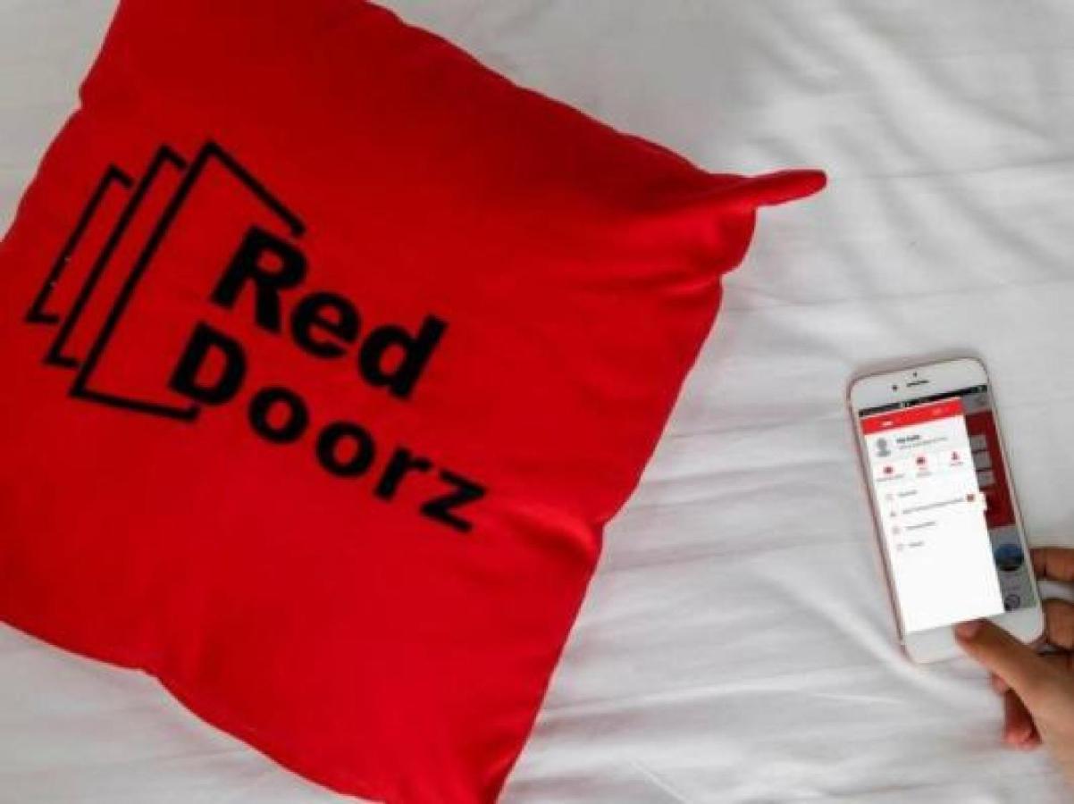 Reddoorz Near Siloam Karawaci 3 Hotel Tangerang Exterior foto